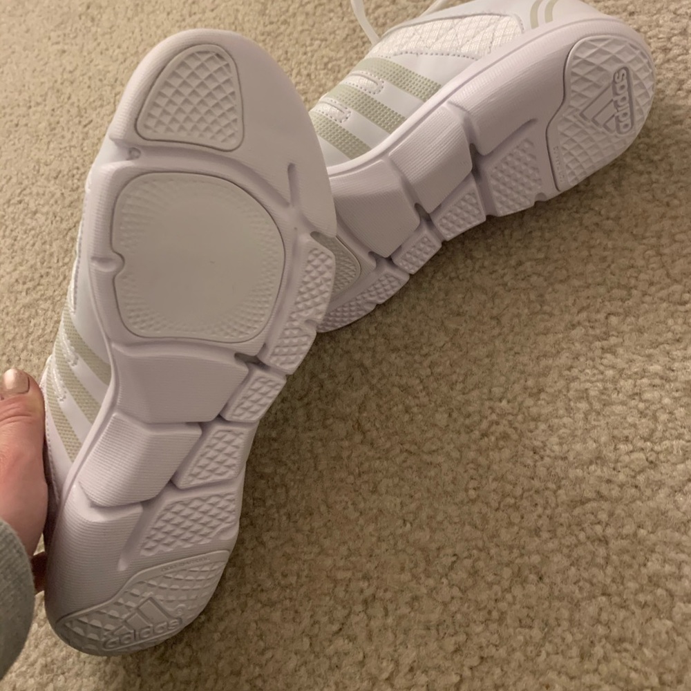 Adidas π - Picture 4 of 5